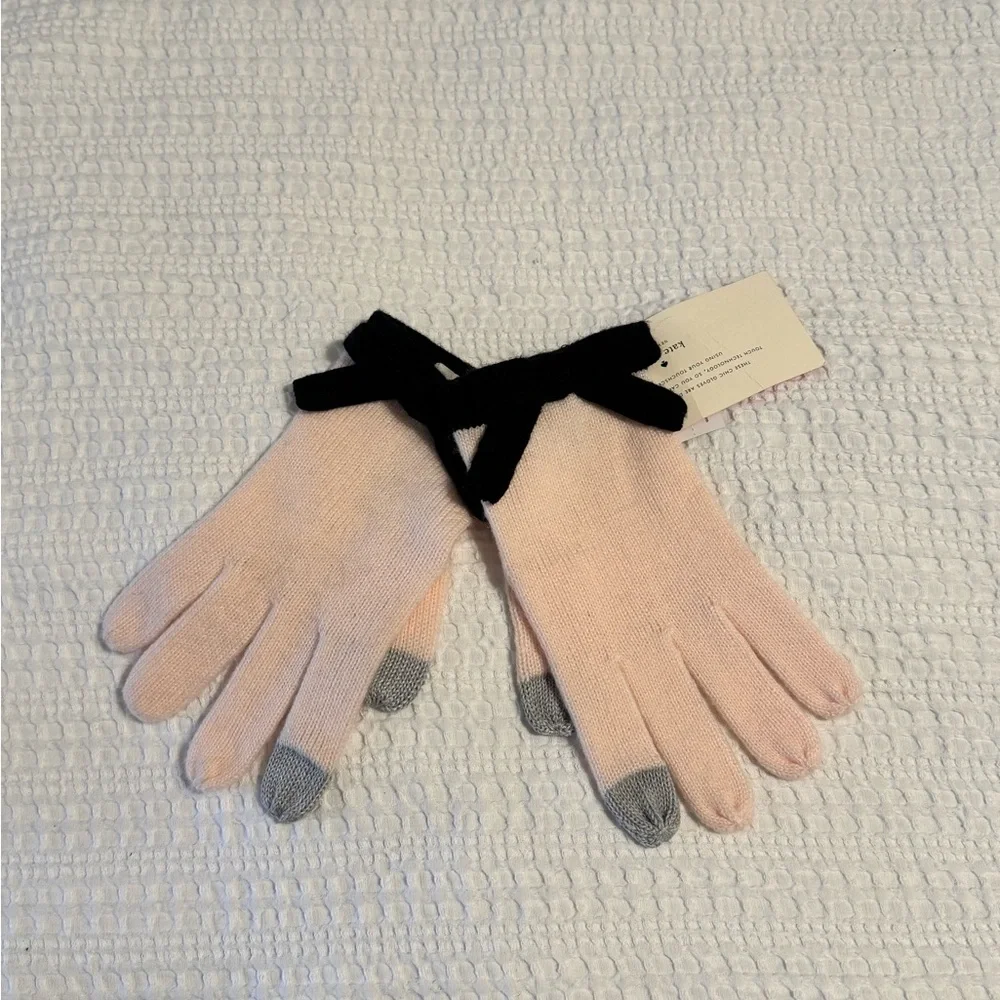 New Kate Spade Rose Dew Pink and Black Bow Tech Gloves